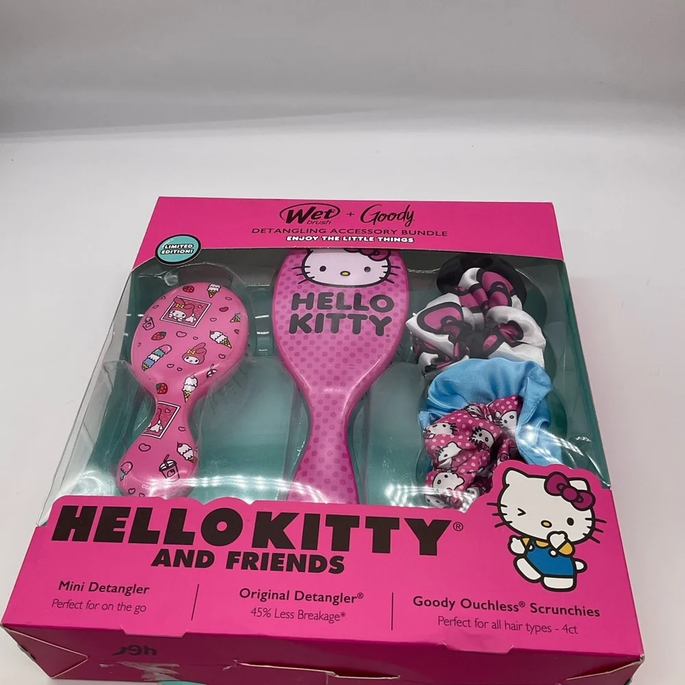 NEW HELLO KITTY‎ BY GOODY HAIRBRUSH KIT